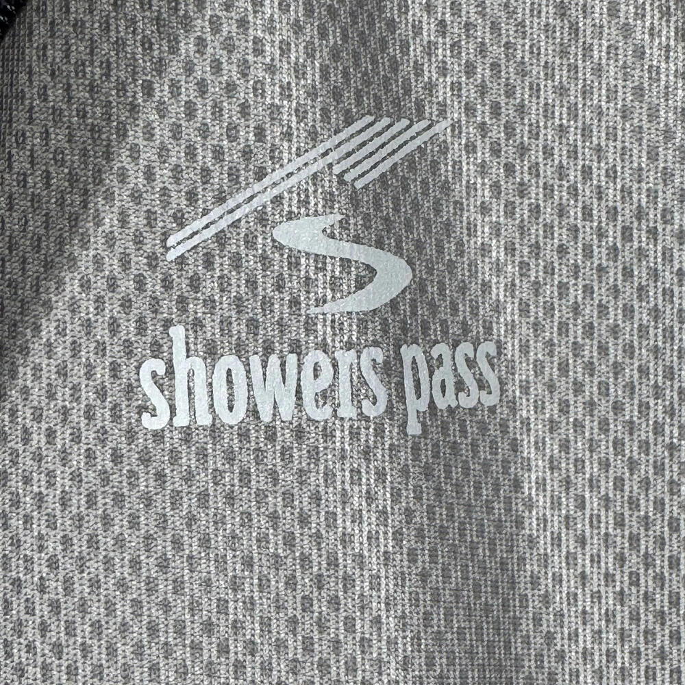 Showers Pass Adult Lightweight Gray Cycling Vest, Extra Large Reflective - Picture 6 of 9